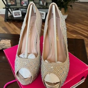 Prom shoes